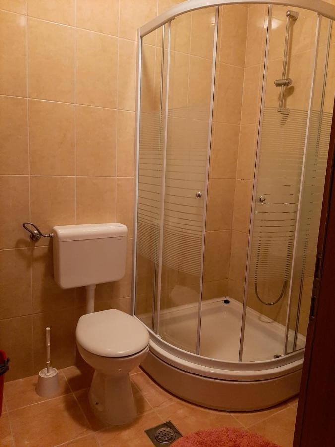 Apartments Cepo Макарска Екстериор снимка