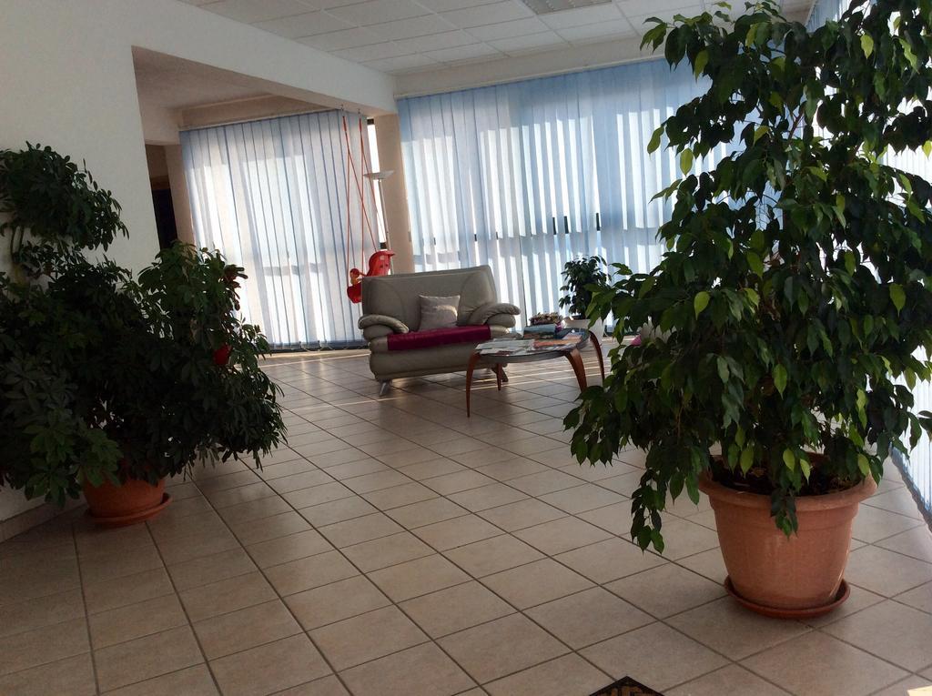 Apartments Cepo Макарска Екстериор снимка