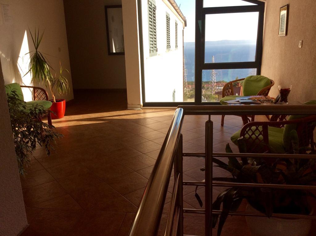Apartments Cepo Макарска Екстериор снимка