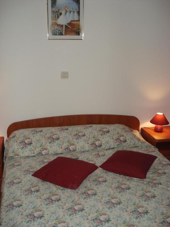 Apartments Cepo Макарска Стая снимка